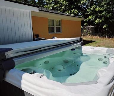 Myrtle Beach House | BBQ HOT TUB 10min to the BEACH