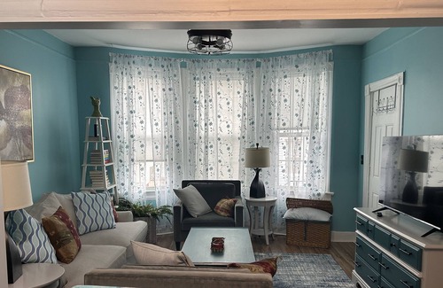 McGinley Square Apartment | Be in NYC under 20 minutes--One Bedroom with Patio in residential neighborhood