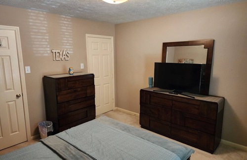 Sugar Land House | Be Our Guest!