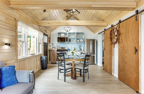 Maple City Cottage | Beach Access & Dock: Little Traverse Lake Cottage!