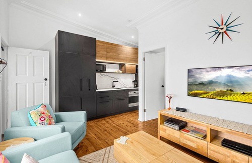 East Corrimal Villa | Beach Bijou