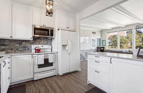 Croatan Beach House | Beach Break Getaway - 3/2, 1 block from beach, pet friendly