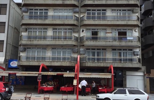 Cabo Frio Apartment | Beach building by Praia Forte, WI-FI air conditioning, side Hotel Malibu, for 10