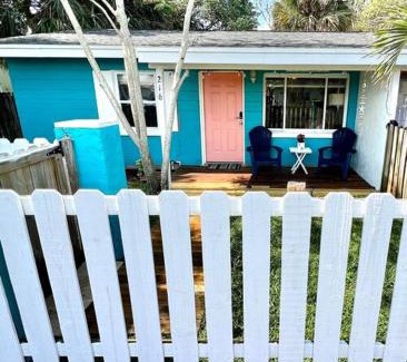 Cocoa Beach House | Beach Bungalow in downtown Cocoa Beach