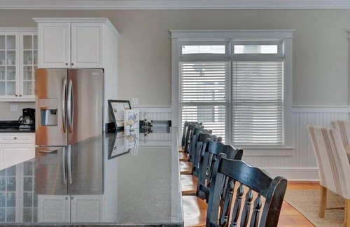 Isle of Palms House | 'Beach Daze'~ ELEVATOR, PRIVATE POOL, ROOF TOP WITH OCEAN VIEWS