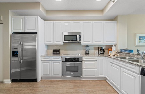 Ono Island Condo | Beach Front-Beach Colony Tower 5B