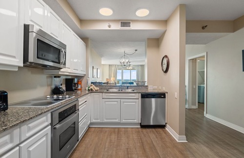 Ono Island Condo | Beach Front-Beach Colony Tower 5B