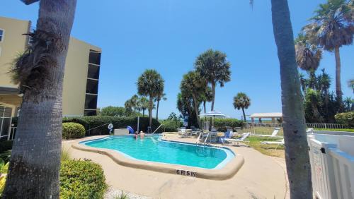 Longboat Key Apartment | Beach Front Condo Paradise. Ground Floor.Studio.