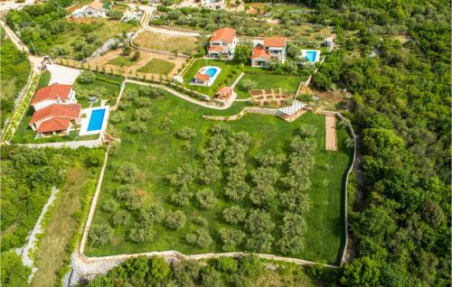 Milohnici House | Beach Front Home In Linardici