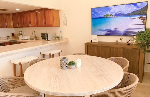 Puerto Aventuras Condo | Beach Front Luxury condo