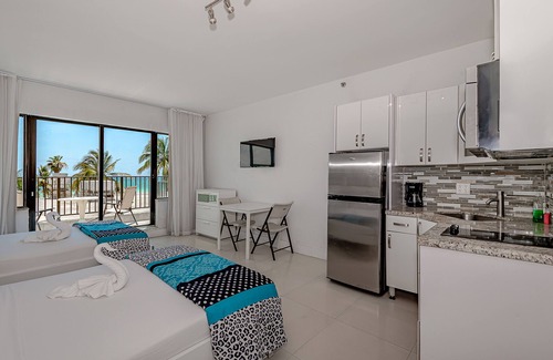 Mid Beach Apartment | Beach Front Studio