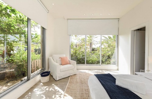 Herzliya Pituach Villa | Beach Front Villa with pool and views