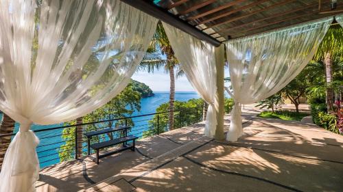 Boca de Tomatlan Villa | Beach Frontage Armonia Villa with stunning views