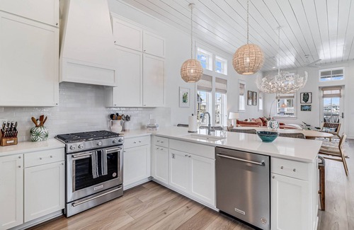 Port Aransas Cottage | Beach Grace 204 TAI
