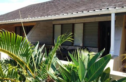 St. Lucia Ski Chalet | Beach House 22 - Manzini Chalets