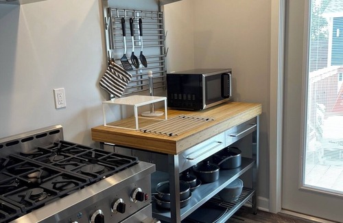 Two Rivers House | Beach House- 3 blocks to beach, Huge patio, Sauna, Fire Pit and 2 bikes! 🚲🔥🌊