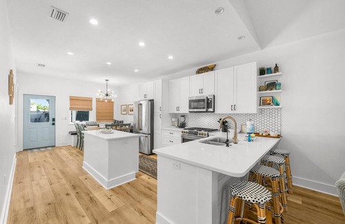 Port St. Joe House | Beach House - 6th Street Retreat by PHG