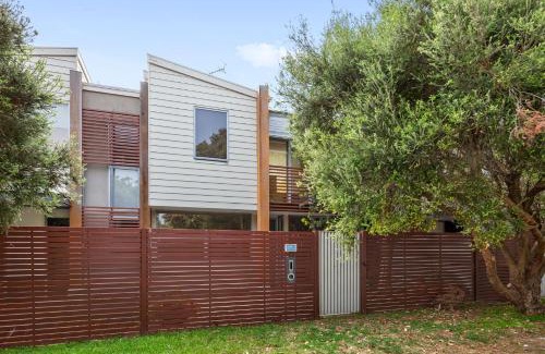 Point Lonsdale House | Beach House at Lonnie