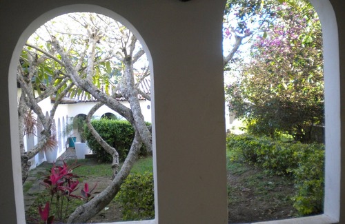 Ossos House | Beach House at Village Condo, charming, safe and 100mtrs. the beach.