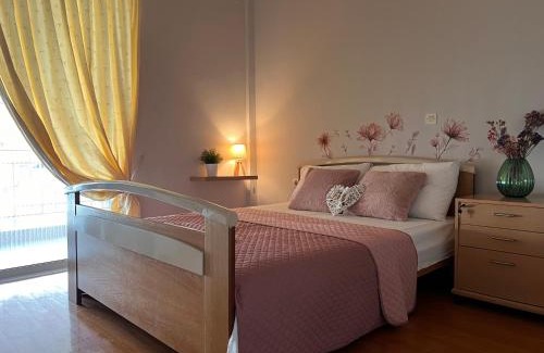 Khalkis Apartment | Beach House