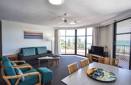 Coolangatta Resort | Beach House Seaside Resort - Short stroll to beach, cafes, shops and restaurants
