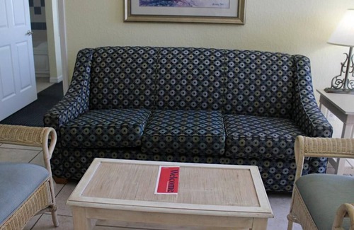 Bostroms Resort | Beach is Calling! 2 Serene Units, Surfing, Pool, Close to Daytona 500 Experience