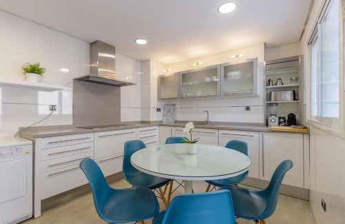 La Malagueta Apartment | Beach Malagueta by Caleta Homes