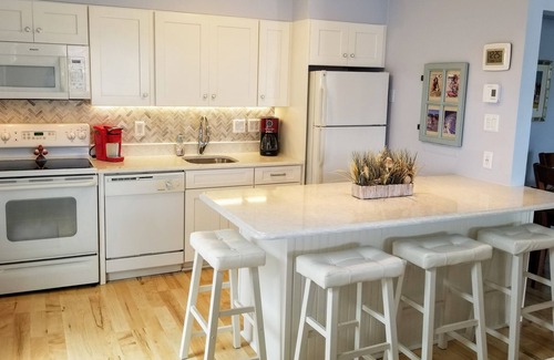 North End Condo | Beach/Ocean Views, Steps To Beach, 5 Min. Walk to Rides & Food, 2 Parking Spaces
