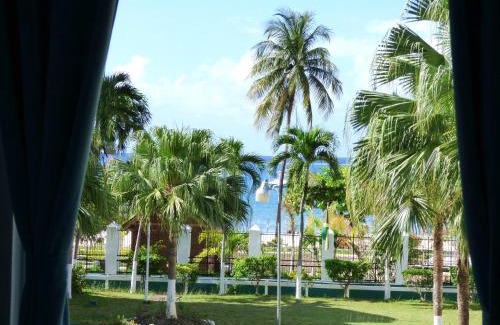 Ocho Rios Apartment | Beach One Bedroom Suite A17