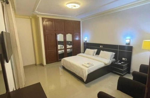 Littoral Department Apartment | Beach Sand Hotel & Resort, Cotonou Standard King Room 6
