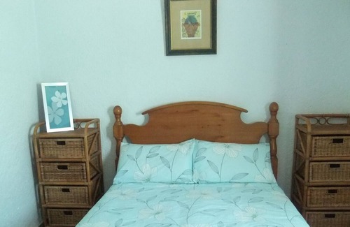 Costa Nova House | Beach Sea and Sunshine Lovely private house with pool, flat garden and sleeps 8