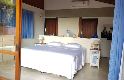 Cidade Jardim Tom House | Beach side house, Cond. Tijucopava