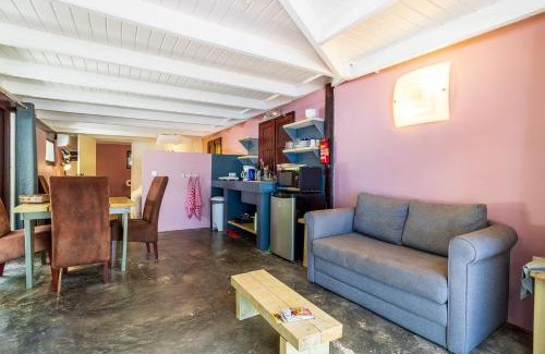 Kralendijk Apartment | Beach Studio Shaka at Lac Bay