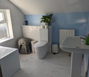 Walton on the Naze House | Beach Walk Cottage
