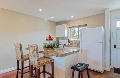 Sunset Cliffs House | Beachcliff 4 by AvantStay | 4BDR Oceanview Condo!