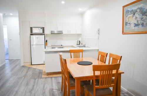 Flynns Beach Apartment | Beaches Holiday Resort