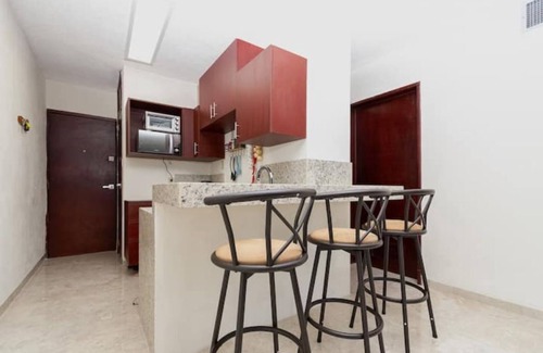 Alfredo V. Bonfil Apartment | Beachfront 1BR - Stunning Views - Near Hotel Zone & Isla Mujeres Ferry