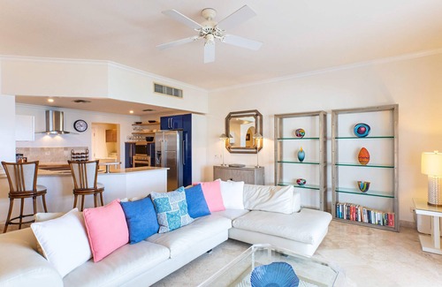 Douglas Condo | Beachfront 2 bedroom apartment with great views of the Caribbean Sea