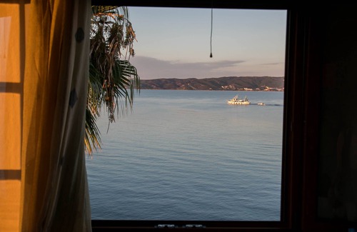 Aristotelis Villa | Beachfront 4BR - Ammouliani Island