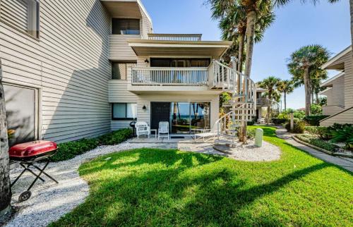 Belleair Beach House | Beachfront Aldea 5