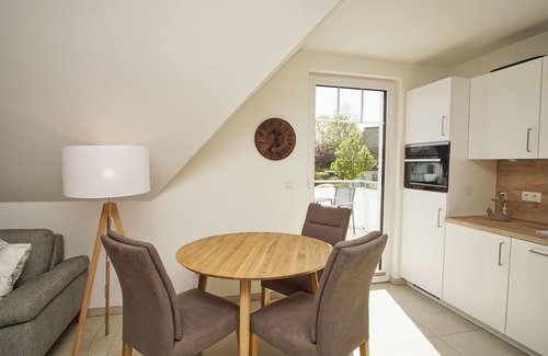 Lobbe Apartment | Beachfront apartment with balcony, use of swimming pool and sauna - Rex Rugia apartment 15-8