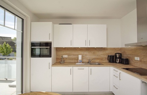Lobbe Apartment | Beachfront apartment with balcony, use of swimming pool and sauna - Rex Rugia apartment 15-8