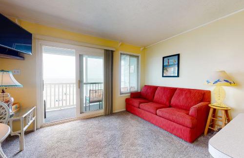 Garden City Apartment | Beachfront Blessing