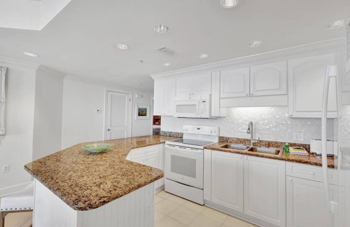 Orange Beach East House | Beachfront Condo w/View & Pool, Sleeps 8