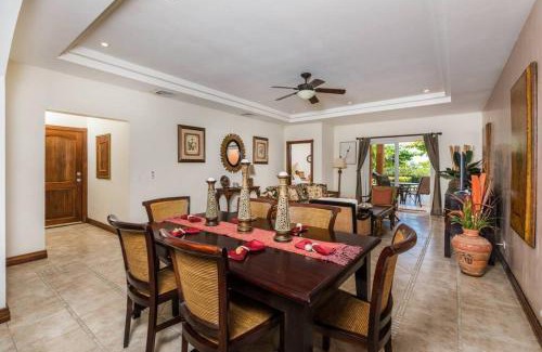 Playa Langosta Apartment | Beachfront Easy Beach Access, Security & Cameras