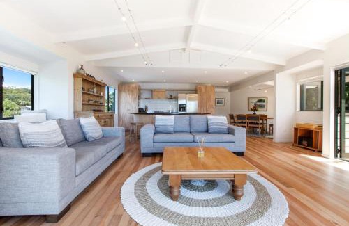 Waiheke Island House | Beachfront Enclosure Bay - Waiheke Unlimited