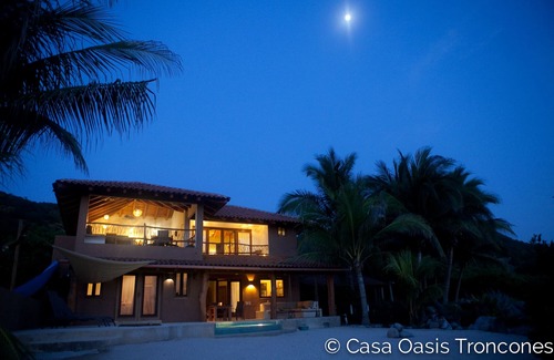 Troncones Apartment | Beachfront flat — 2 bdrm + 2 ba + 2 living areas + pool, on best swimming beach!