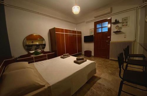 Nerantza Apartment | Beachfront getaway