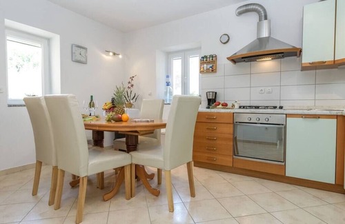 Molat House | Beachfront Holiday House Zita