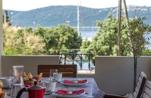 Molat House | Beachfront Holiday House Kaliope